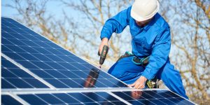 Installation Maintenance Panneaux Solaires Photovoltaïques à Bassan